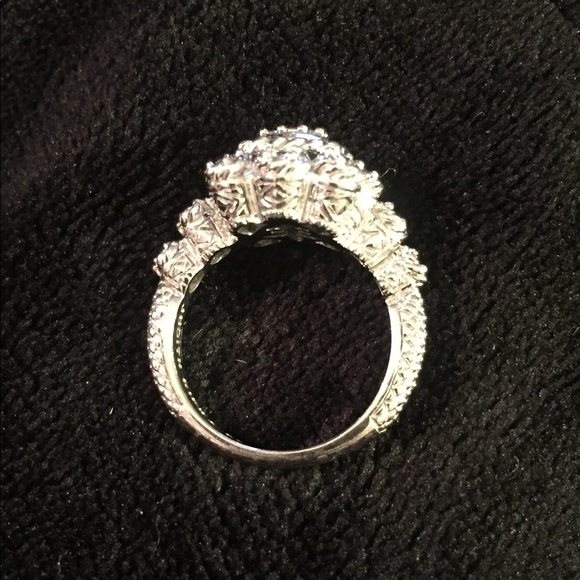 Judith Ripka Diamonique flower sterling ring - Picture 6 of 13